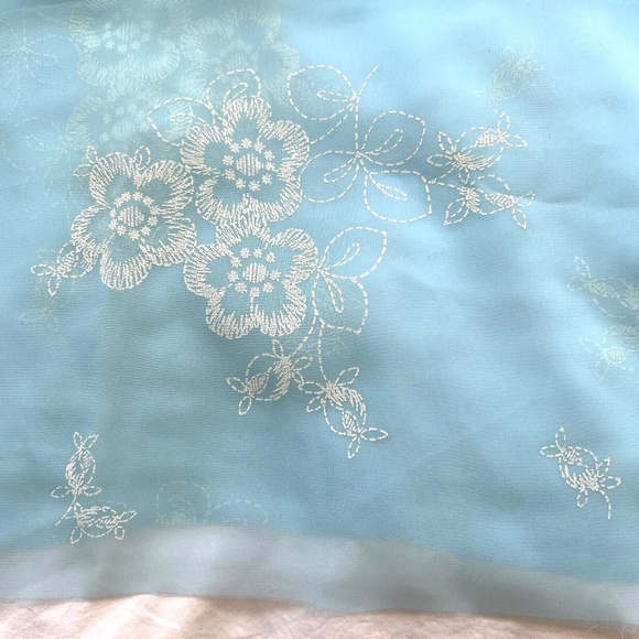 Fabric Sheer Sky Blue with White Flowers 43" Wide x 2  1/3 yards Lightweight - Picture 3 of 4